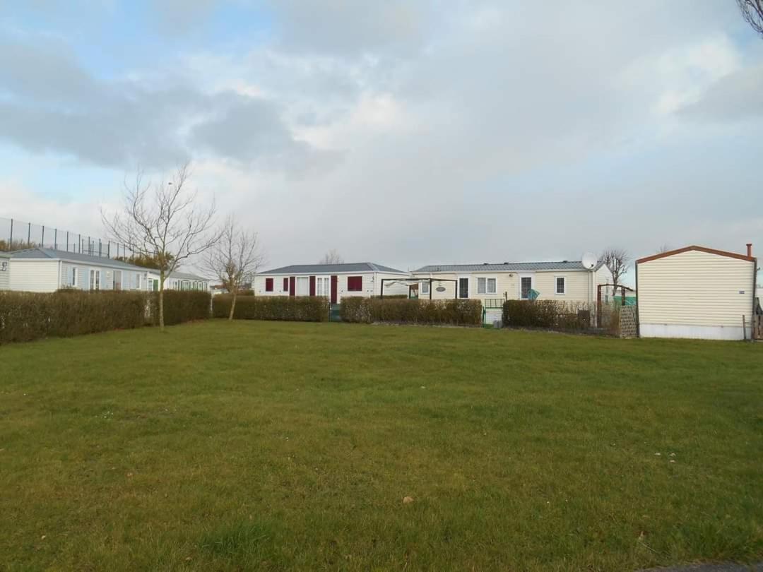 Luxe Vakantiechalet Met Omheinde Tuin Bredene 6Pers Eksteriør bilde